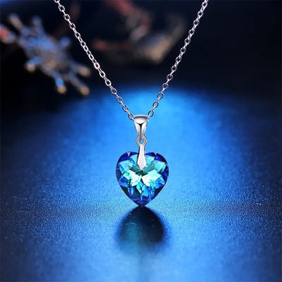 Vionna | Caerwyn Jewelry Set