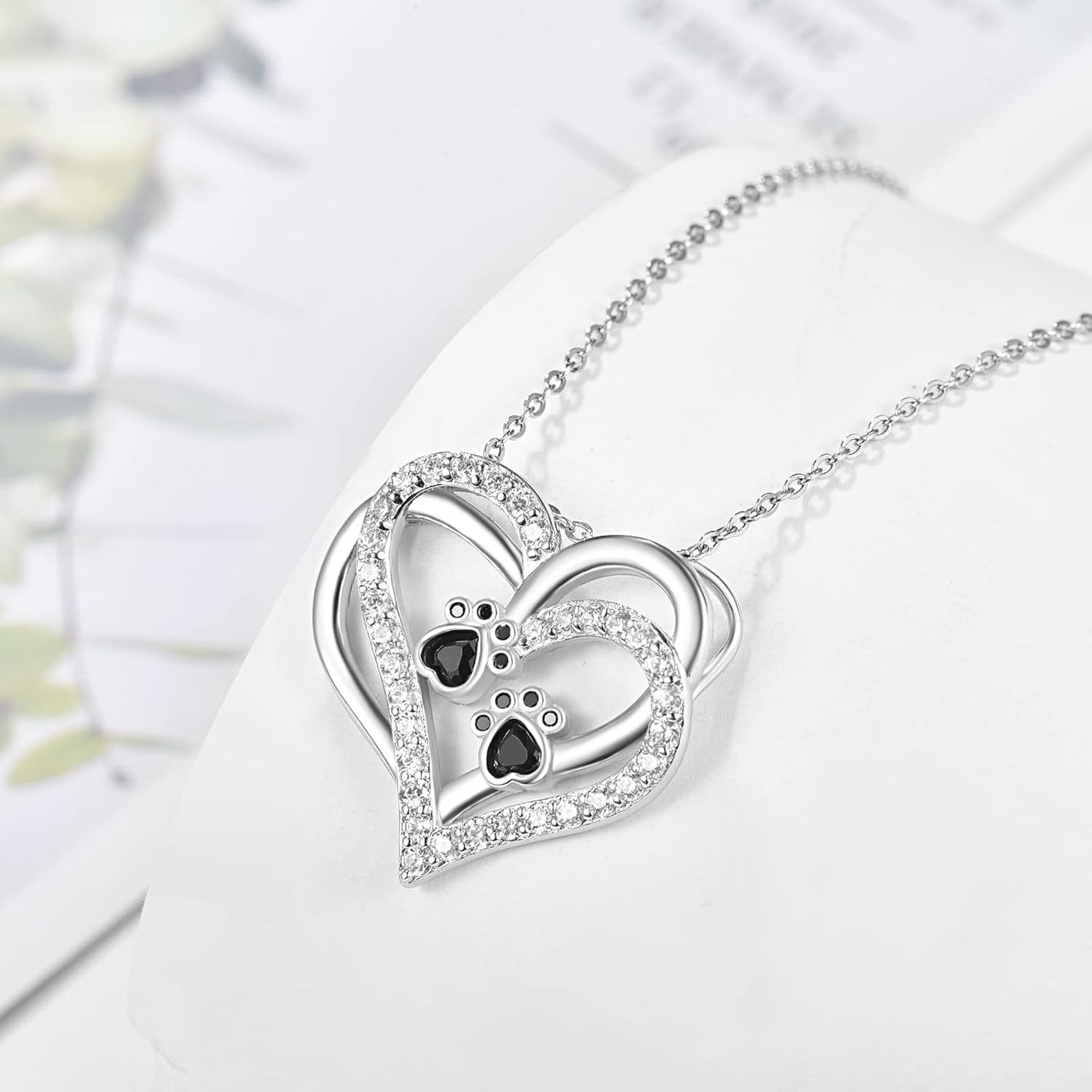 Aurana | Love Paw Necklace