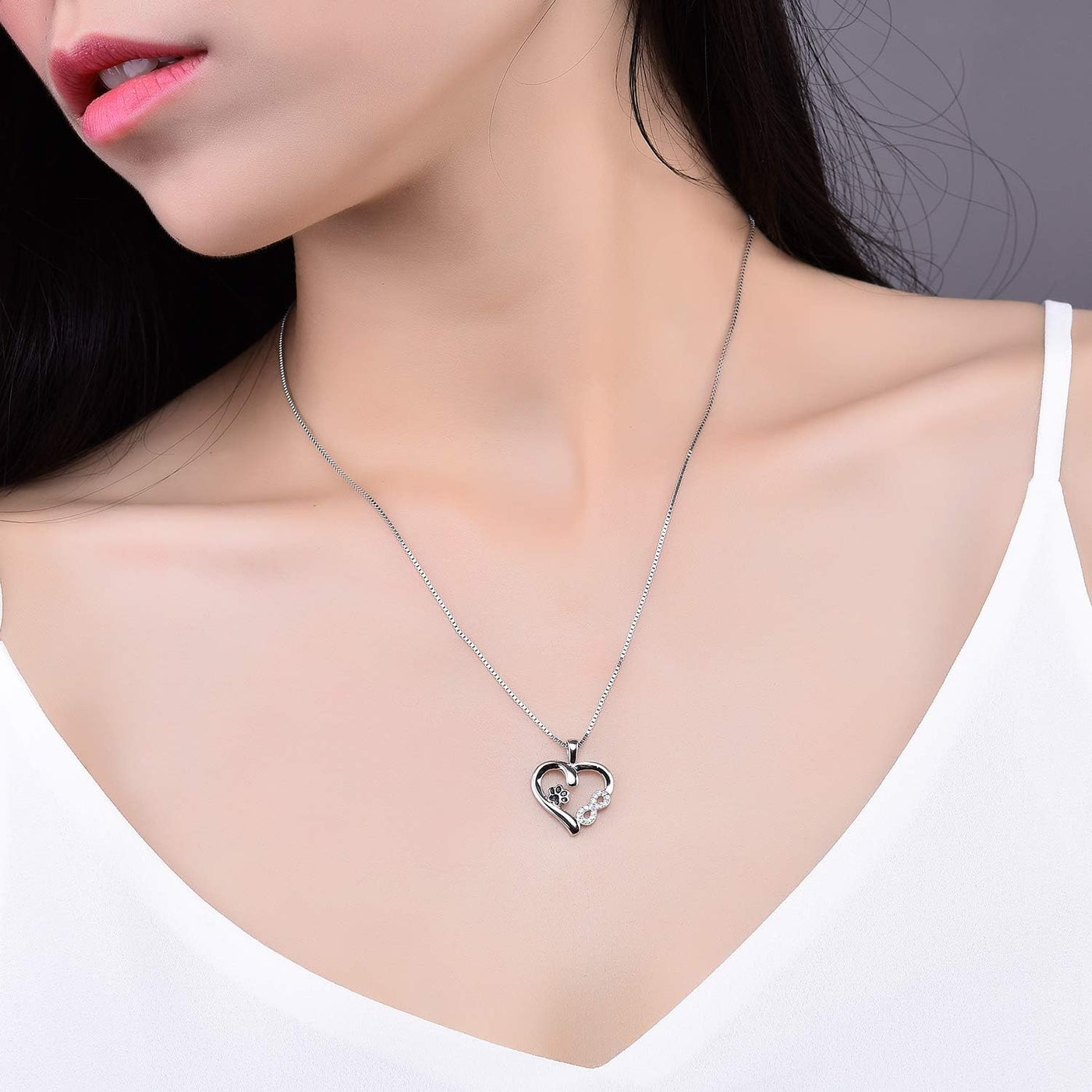 Veloria | Infinity Paw Necklace