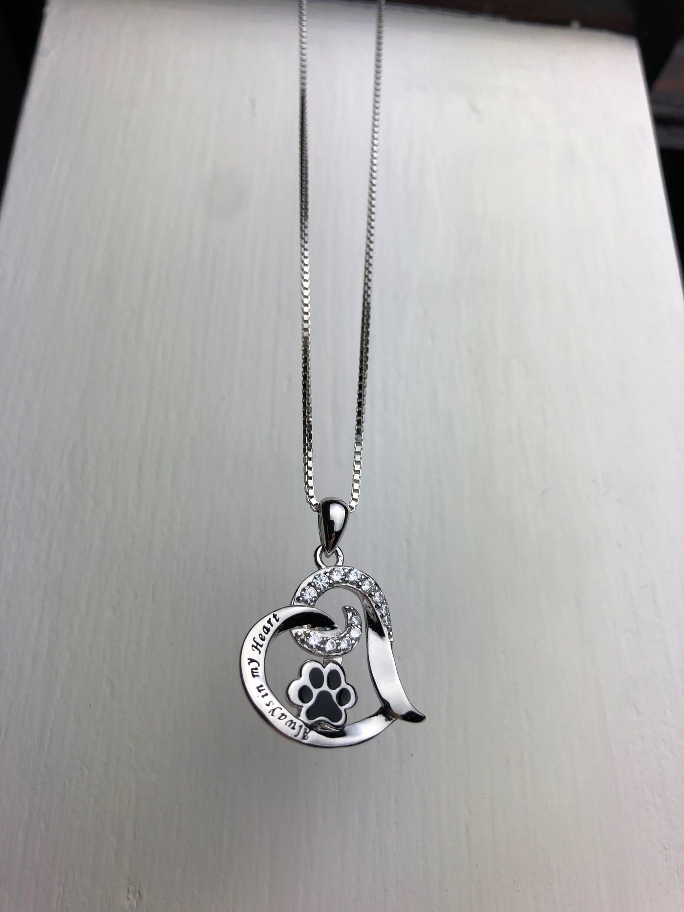Delara | Pet Heart Necklace