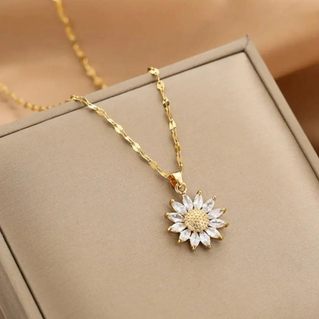 Yveline | Sunflower Crystal Necklace