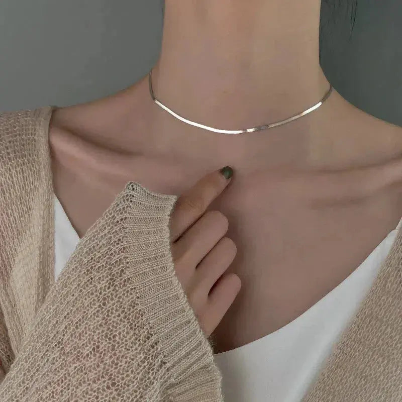 Coralie | Timeless Silver Necklace