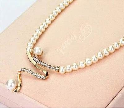 Solenne | Pearl Necklace Set