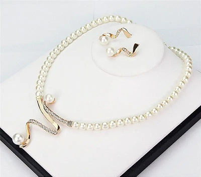 Solenne | Pearl Necklace Set