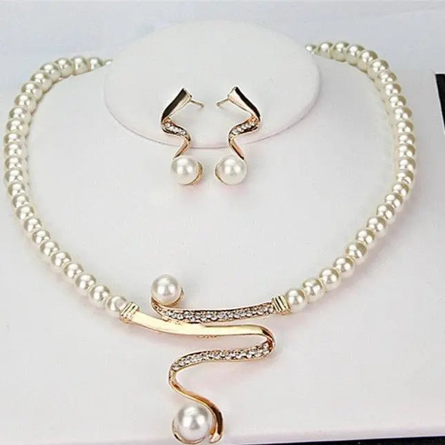 Solenne | Pearl Necklace Set