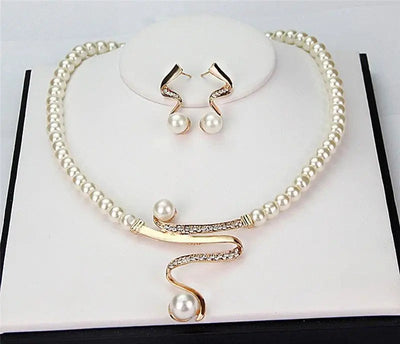 Solenne | Pearl Necklace Set