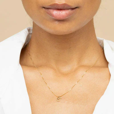 Love letter I Initial necklace