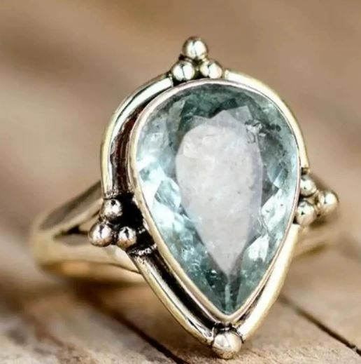 Radiant | Gemstone Ring