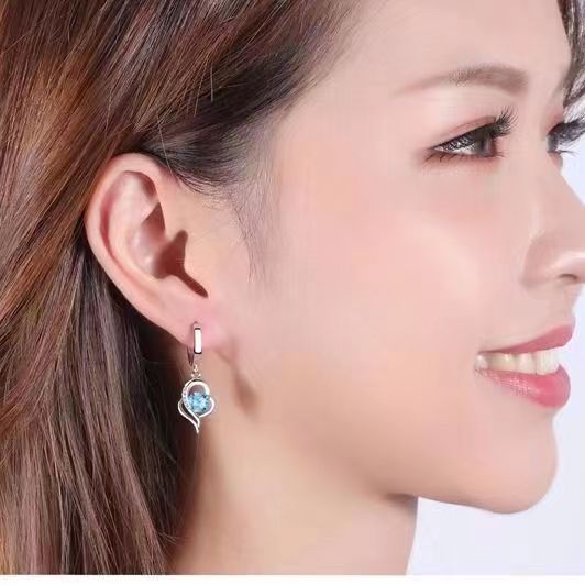 Elisandre | Heart Drop Earrings