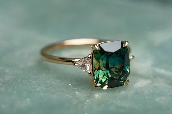 Alessia | Vintage Gemstone Ring