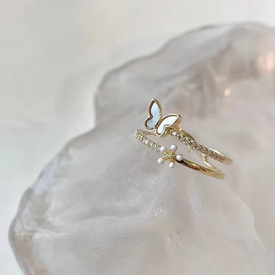 Magic | butterfly ring