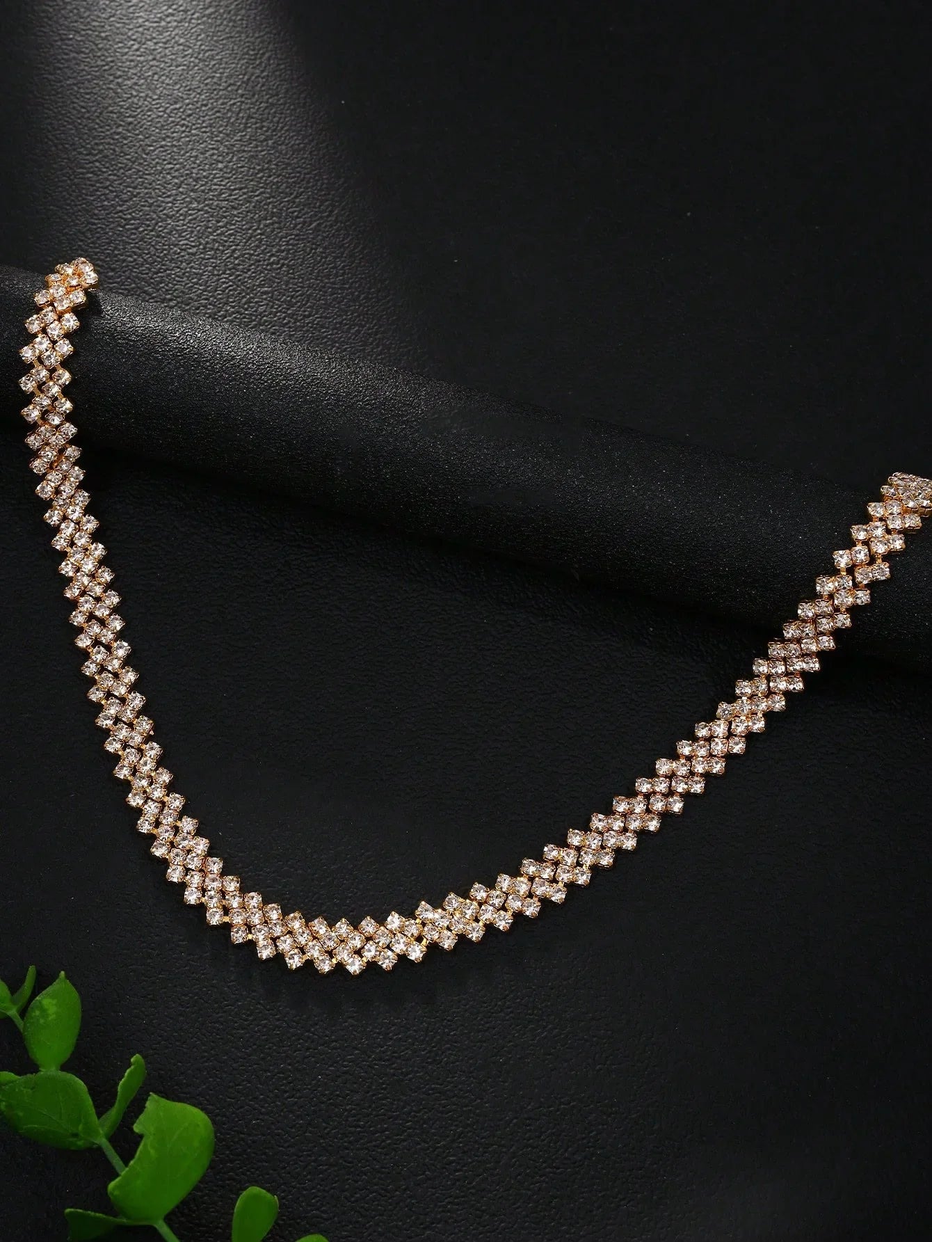 Liora | Rhinestone Collar Necklace