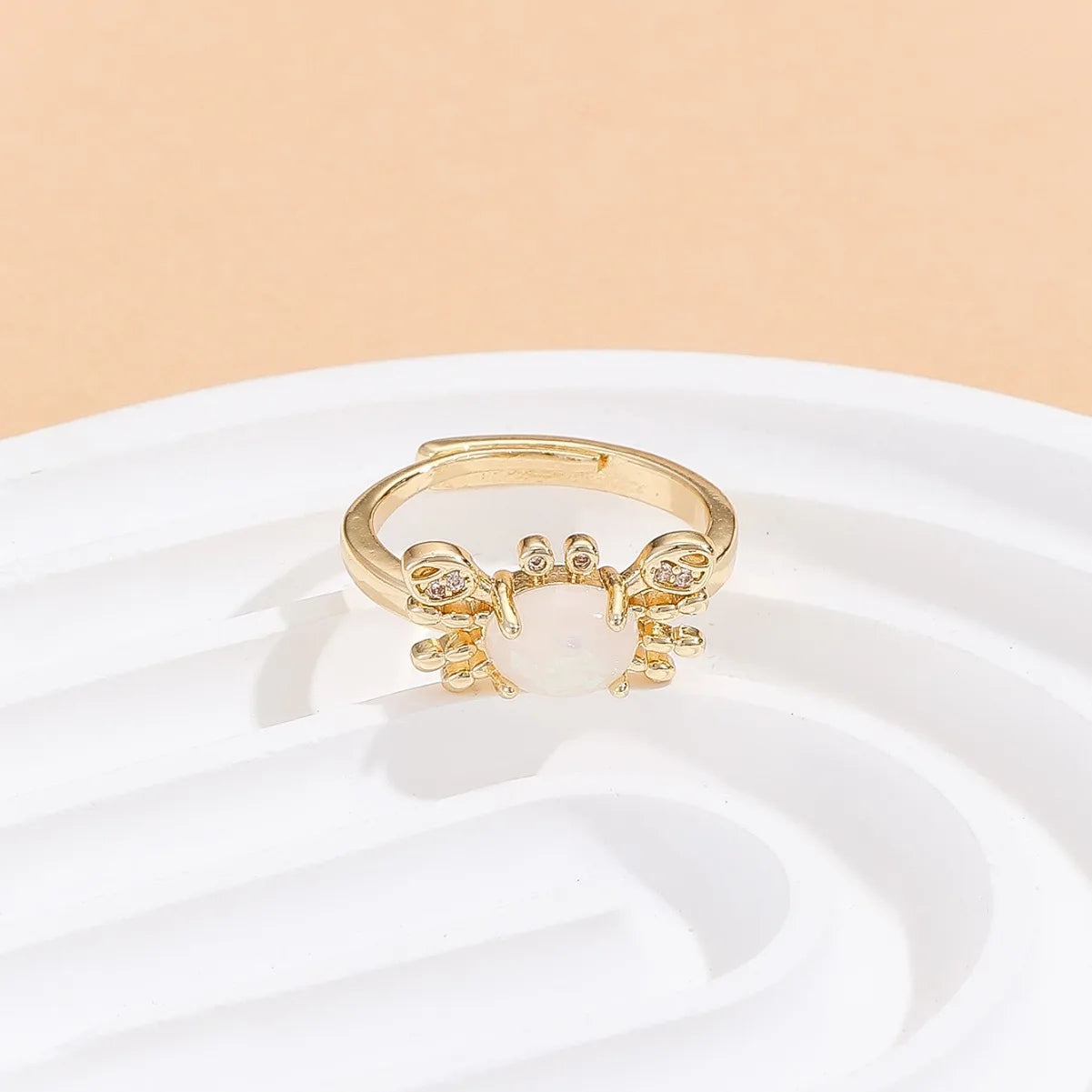 Crab Buddy I Moonstone Ring
