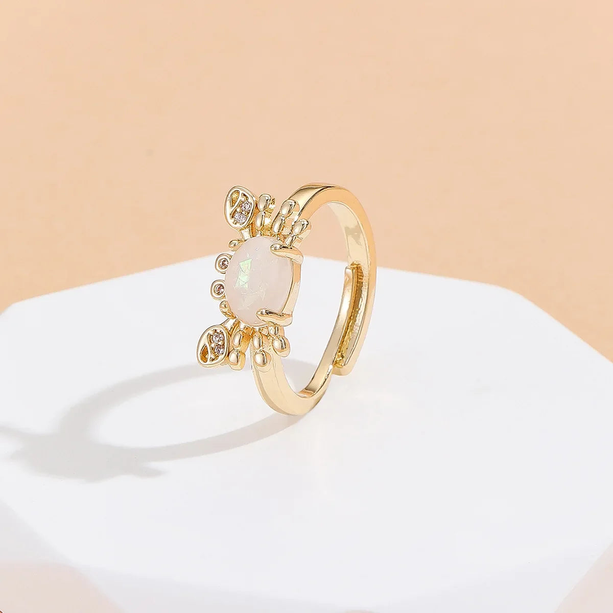 Crab Buddy I Moonstone Ring