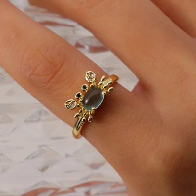 Crab Buddy I Moonstone Ring