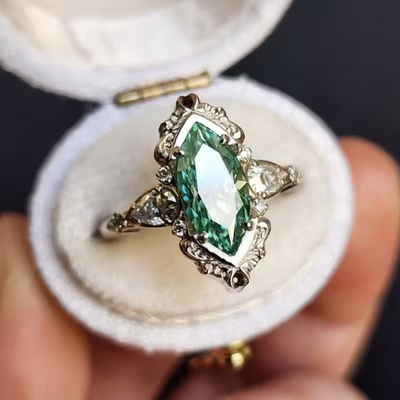 Vaela | Thornewyn Ring