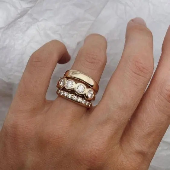 Isolde | Forged Brilliant Gold Ring Set