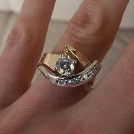 Amoura | Irregular Gold & Silver Zirconia Ring