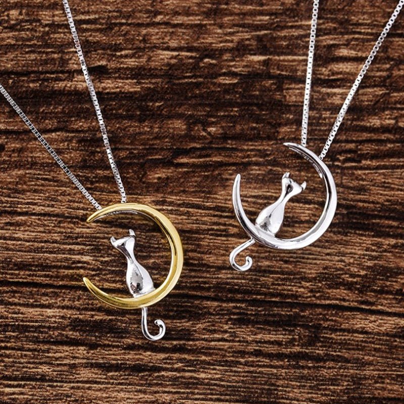 Orianda | Crescent Cat Necklace