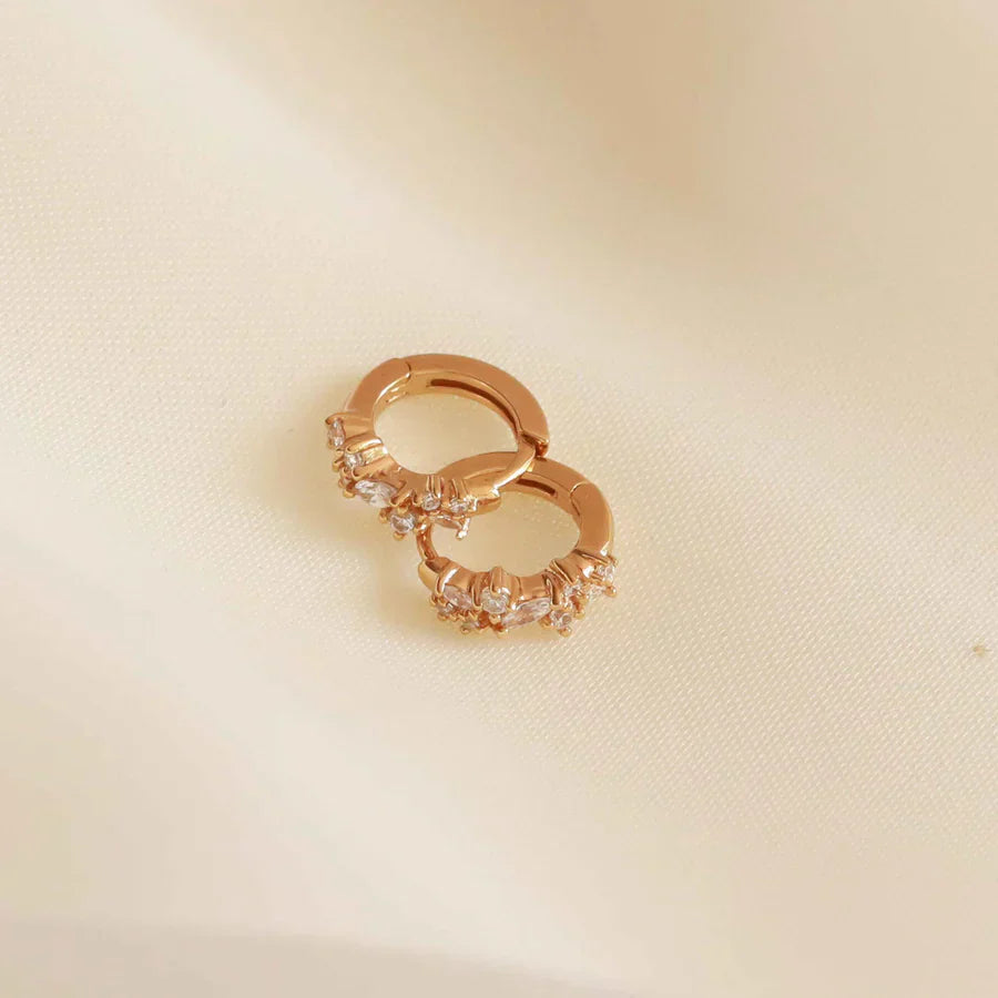 Cristina | Cluster Huggies - Gold