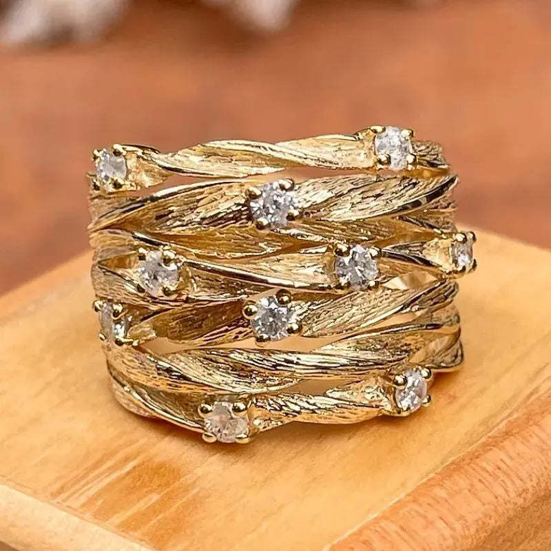 Aurielle | Classic Golden Vintage Ring