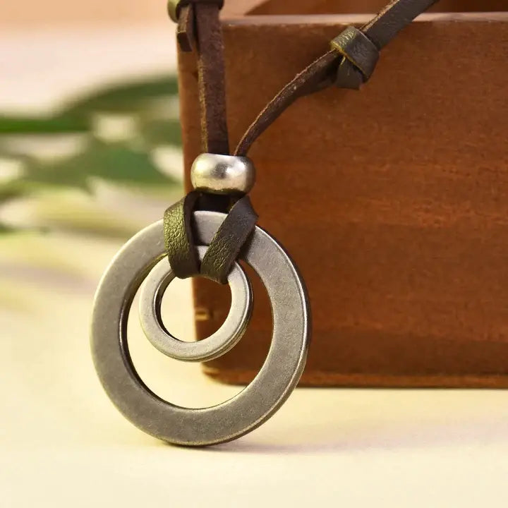 Oliviane | Vintage Leather Necklace