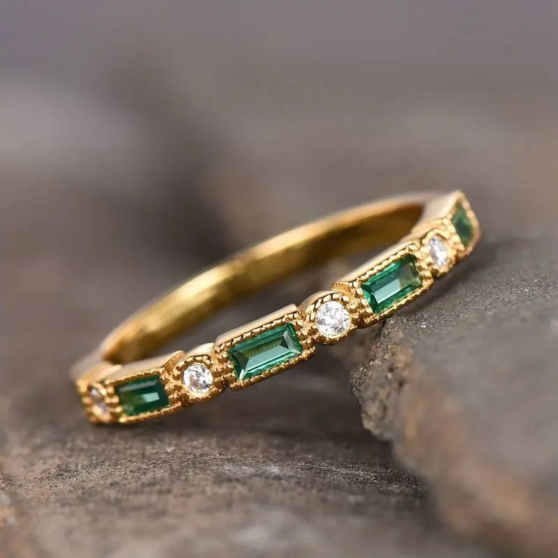 Emerelle | Green Zirconia Gold Vintage Ring