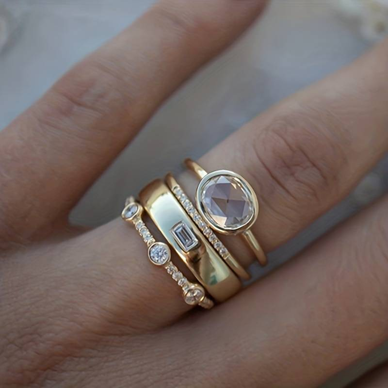 Lucira | Golden Lily Ring Set