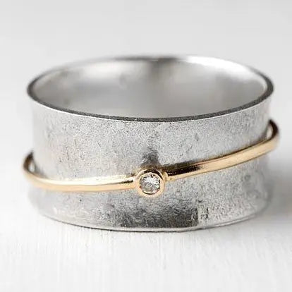 Linea | Golden Line Zirconia Silver Ring