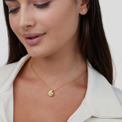 Vivenne | Crystal Shell Pendant