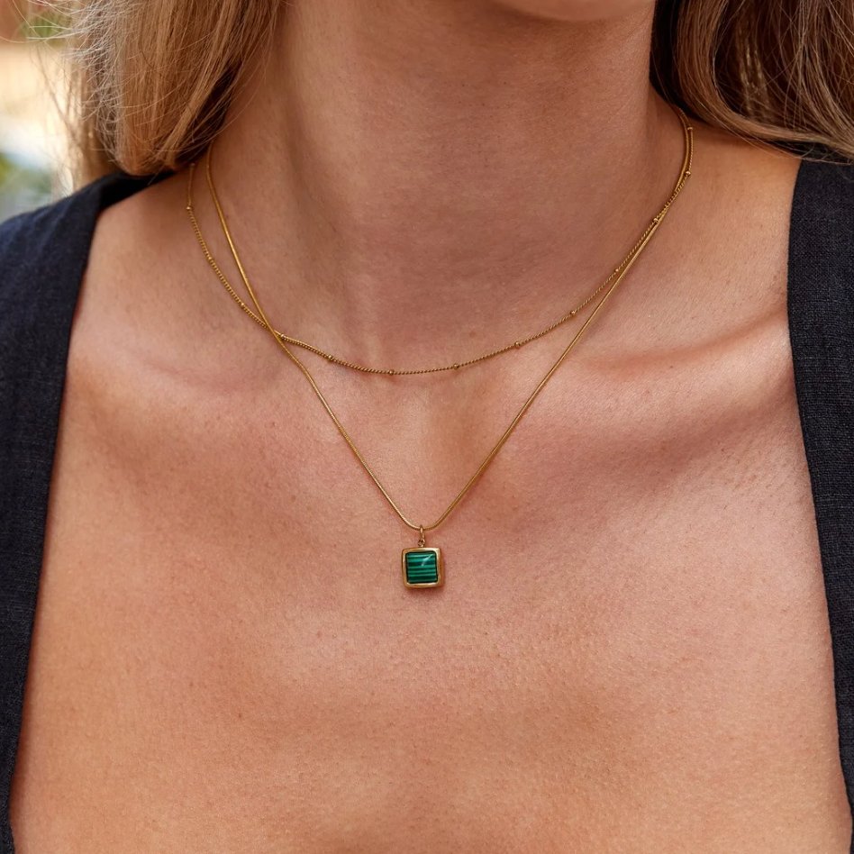 Corinne | Chic Gold Necklace