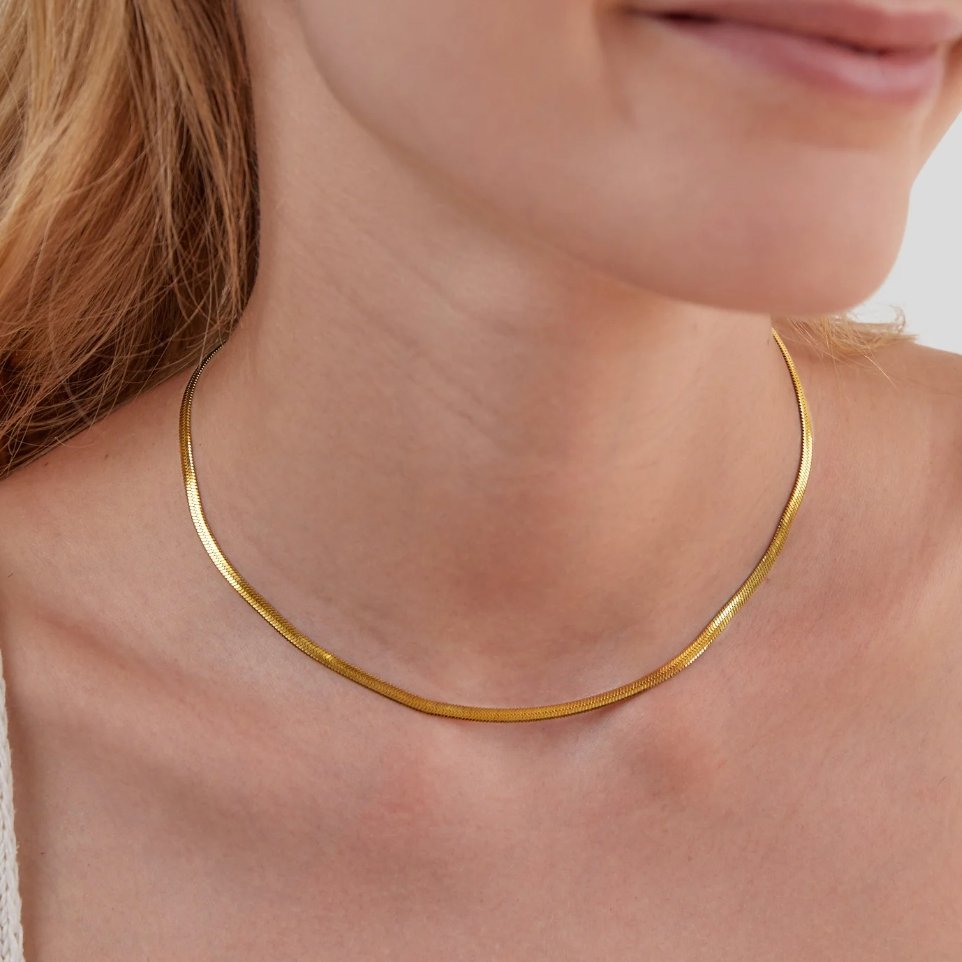 Carmine | Snake Chain Necklace