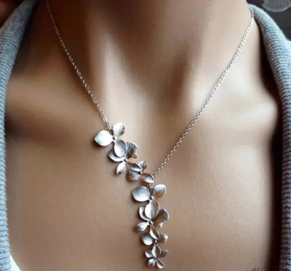 Delfine | Opal Dolphin Necklace