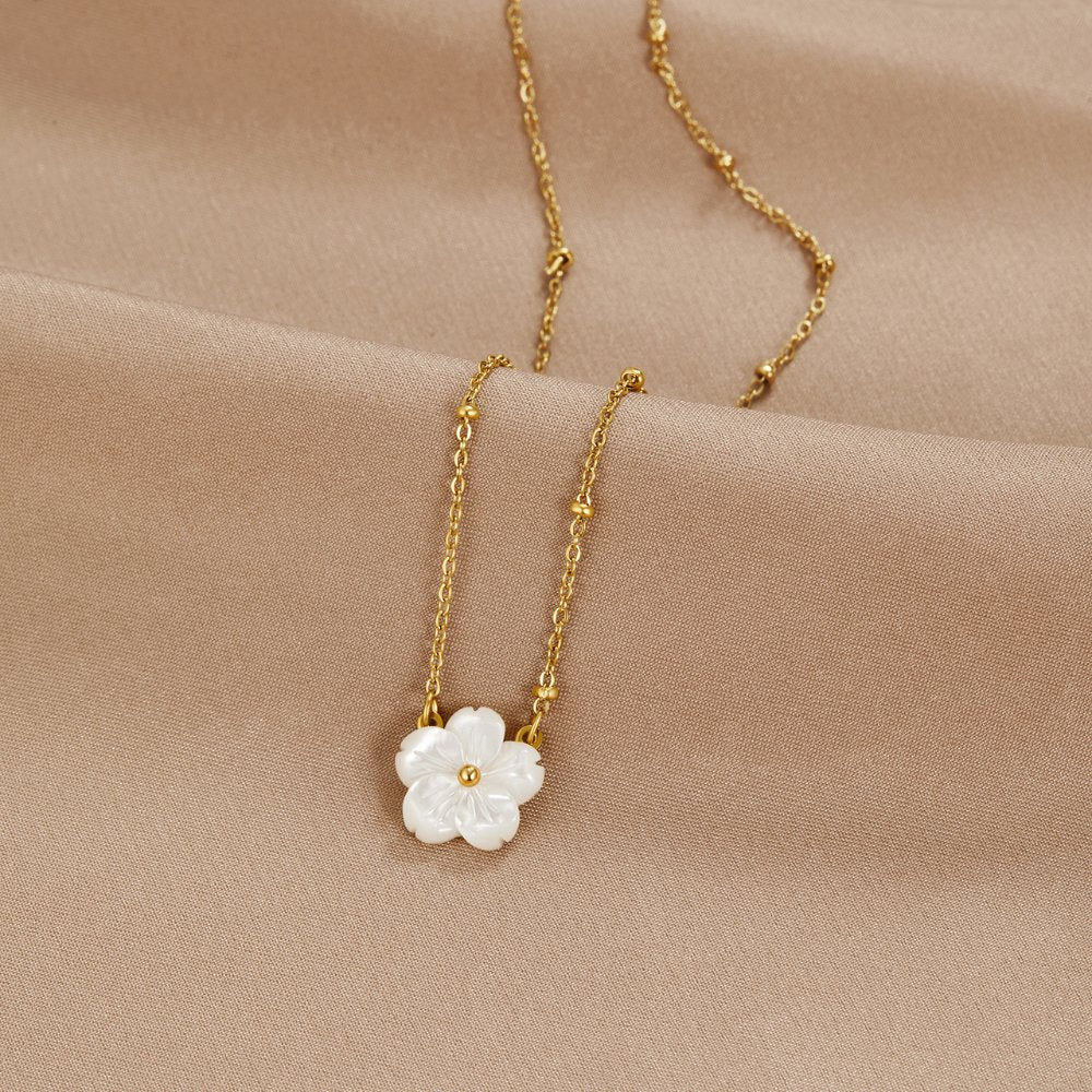 Eloria | Blossom Flower Necklace